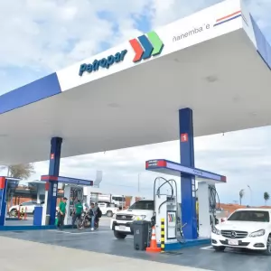 Petropar sube G. 450 por litro y golpea directamente el bolsillo