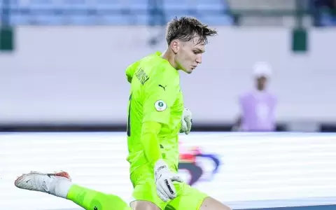 La historia detr�s del apellido en la camiseta de Facundo Insfr�n