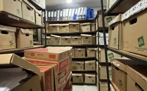 Unos 10.000 expedientes de juzgados de Paz de Capital estaban en una empresa privada