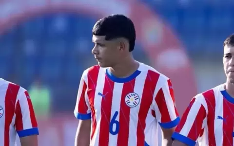 �ngel Aguayo lleg� a Brasil para firmar su contrato con Santos