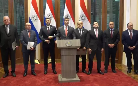 Cumbre de Poderes: Pe�a condena actos de corrupci�n pero no habla de sanci�n a ministros involucrados