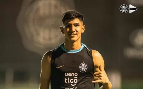 Lisandro L�pez y un joven delantero, las novedades en la lista de Palermo