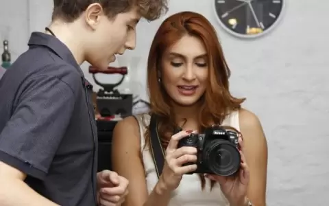 Recorrido especial por el Museo de la C�mara Fotogr�fica en el D�a del Amor