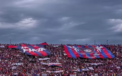 Cerro Porte�o busca que Olimpia ejerza local�a sin franjeados en las gradas