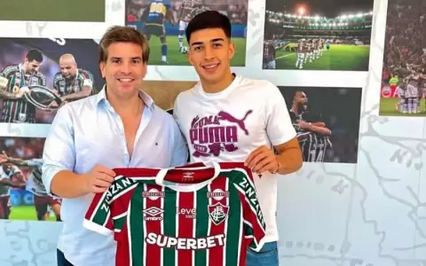 Rub�n Lezcano ya posa con la camiseta de Fluminense