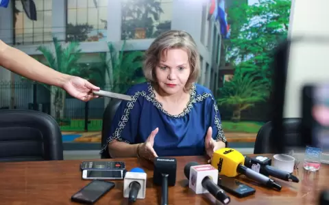 Lilian Samaniego reconoce chats con �Lalo� Gomes