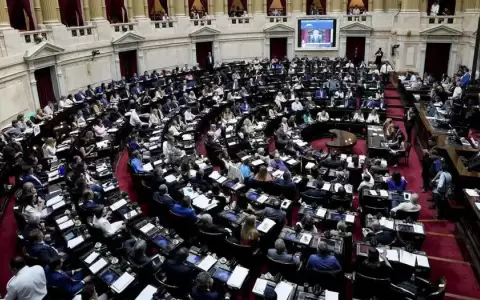 Argentina: sanci�n parcial a ley que inhabilita a Kirchner