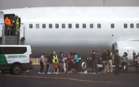 Panam� servir� de �puente� para deportados por Trump