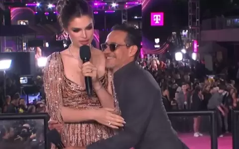 "Estoy trabajando, comp�rtate": el anecd�tico y rom�ntico momento entre Nadia y Marc en Premio Lo Nuestro