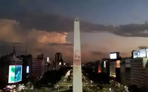 El papa sigue en recuperaci�n, con cuadro cl�nico "complejo"