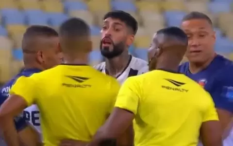 Alexander Barboza recibe duro castigo por pelea con Bruno Henrique