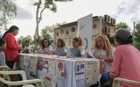 Guair�: con m�s de 300 servicios, inici� Ciudad Mujer M�vil