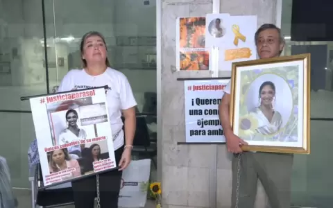 Padres de Sol Ch�vez se manifiestan exigiendo justicia