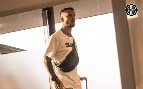 Pipa Benedetto fue presentando en su nuevo equipo: �har� dupla con Lionel Messi?