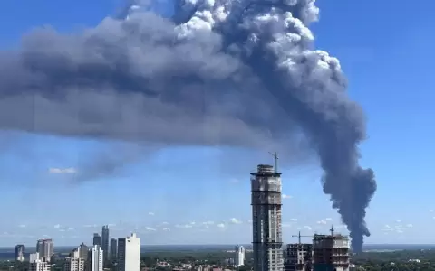 Declaran emergencia general tras el incendio incontrolable en Puerto de Mariano Roque Alonso