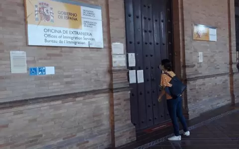 Este es el pa�s de Europa que concede m�s permisos de residencia a extranjeros: Espa�a le sigue