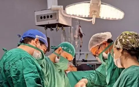 Inc�n: extirpan un tumor de 22 kilos a sexagenaria