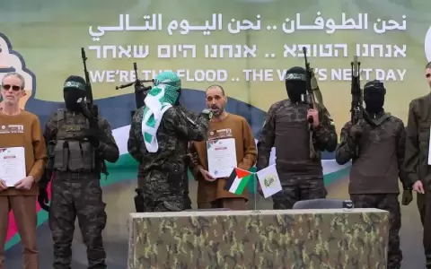 Ham�s libera a tres rehenes israel�es en Gaza