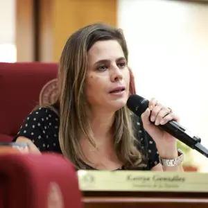 Constitucionalista advierte sobre posible desacato si no se acata fallo favorable a Kattya Gonz�lez
