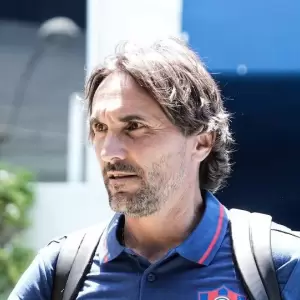 Cerro Porte�o busca director t�cnico