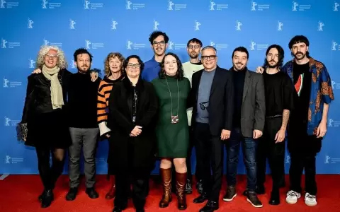 "Bajo las banderas, el sol" gana el Premio FIPRESCI en la Berlinale