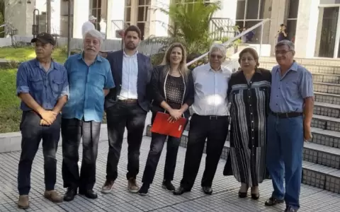 A un a�o de su expulsi�n del Senado: Kattya Gonz�lez present� sexto urgimiento a la Corte