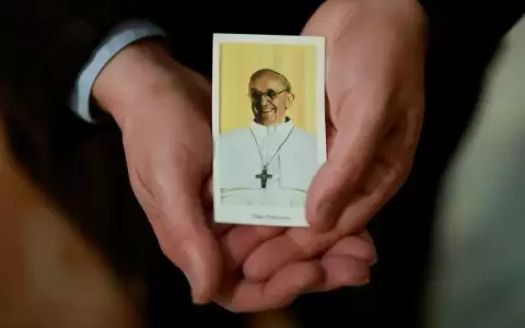 Francisco pas� una noche �tranquila�, anuncia el Vaticano