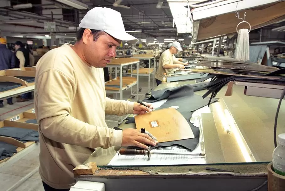 Empleo crece, aunque persisten las brechas y la informalidad