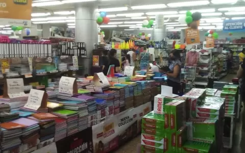 BCP reporta inflaci�n de 0,4% en febrero, gastos en educaci�n incidieron