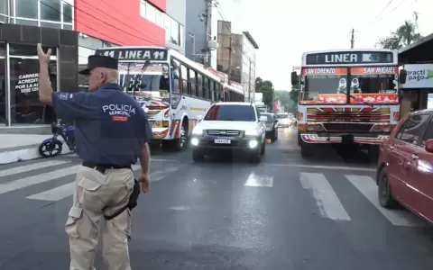 Paro total de buses internos en San Lorenzo: conflicto empresarial y despidos dejan sin servicio a pasajeros