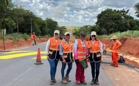 D�a Internacional de la Mujer: mujeres ind�genas lideran labores en obras p�blicas