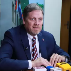 Chase niega haber filtrado los audios que terminaron con la salida de Yamy Nal del Senado