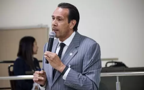 El 90% del parque mobiliario de escuelas p�blicas se renovar� con recursos de Itaip�