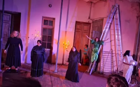 Homenaje a Ana Ivanova en la celebraci�n del D�a Internacional del Teatro