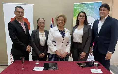 Centro Cultural Melod�a y PIPEPC firman convenio de cooperaci�n