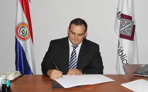 Renunci� el fiscal que investigaba a Mario Abdo Ben�tez y sus exministros