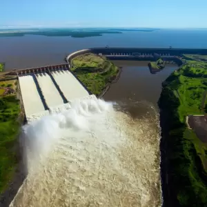 Exdirector de Itaip� no acompa�a suspensi�n de negociaciones con Brasil: "Es una pendejada", dice