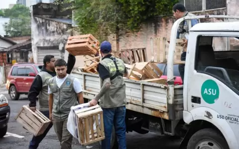 Municipalidad intensifica operativos contra ocupaci�n indebida de espacios p�blicos por cuidacoches