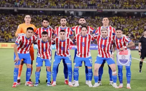 Tres paraguayos en el equipo ideal del combo de marzo