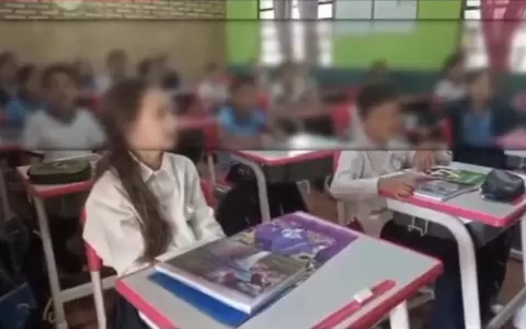 Indignaci�n por publicaci�n en redes de ni�os agradeciendo a Pe�a por los pupitres chinos