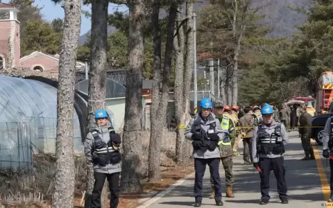 Avi�n militar surcoreano lanza bombas por error a civiles