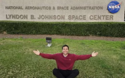 Joven paraguayo se destaca en concurso de la NASA con proyecto sobre tr�fico a�reo