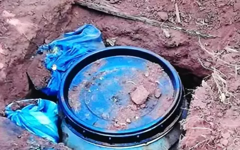 B�squeda de F�lix Urbieta: Hallan otra "caleta" en zona donde habr�an enterrado sus restos