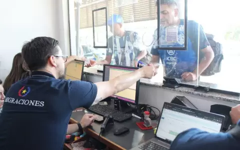 Migraciones report� m�s de 7.600 visitantes para la final de la Supercopa argentina