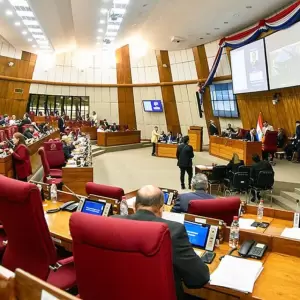 Diputados exige explicaciones a Brasil por supuesto hackeo en negociaciones de Itaip�