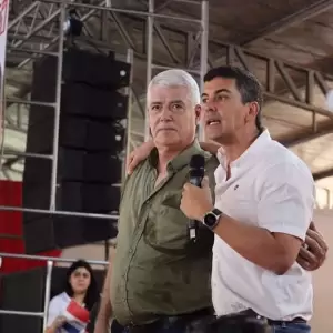 Wiens denuncia persecuci�n a funcionarios que apoyan su campa�a