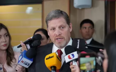 Senado: Natalicio Chase fue reelecto l�der de bancada de HC