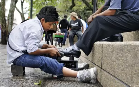 Trabajo infantil: los ni�os deben jugar, no trabajar