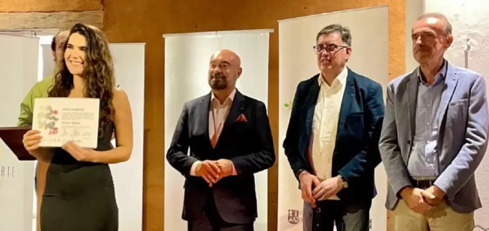 Paola Cabrera Mu�oz, ganadora del primer premio. Cortes�a