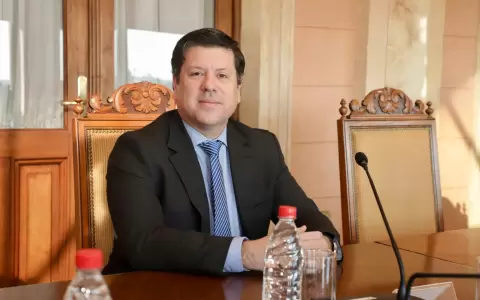 Javier Gim�nez, ministro de Industria y Comercio.